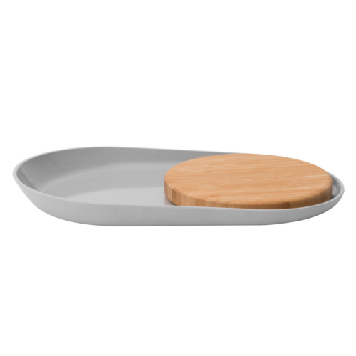BAMBOO CUTTING BOARD 43CM