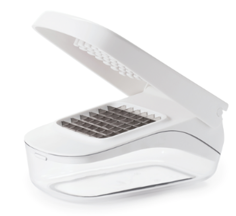 Vegetable Chopper with Easy-Pour Opening